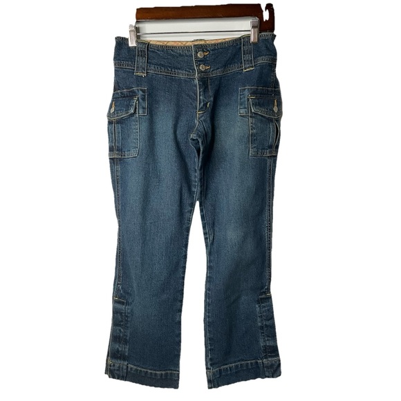 Old Navy Pants - Old Navy Ultra Low Rise Denim Cargo Capris Womens SZ 1 Y2K Streetwear Laidback